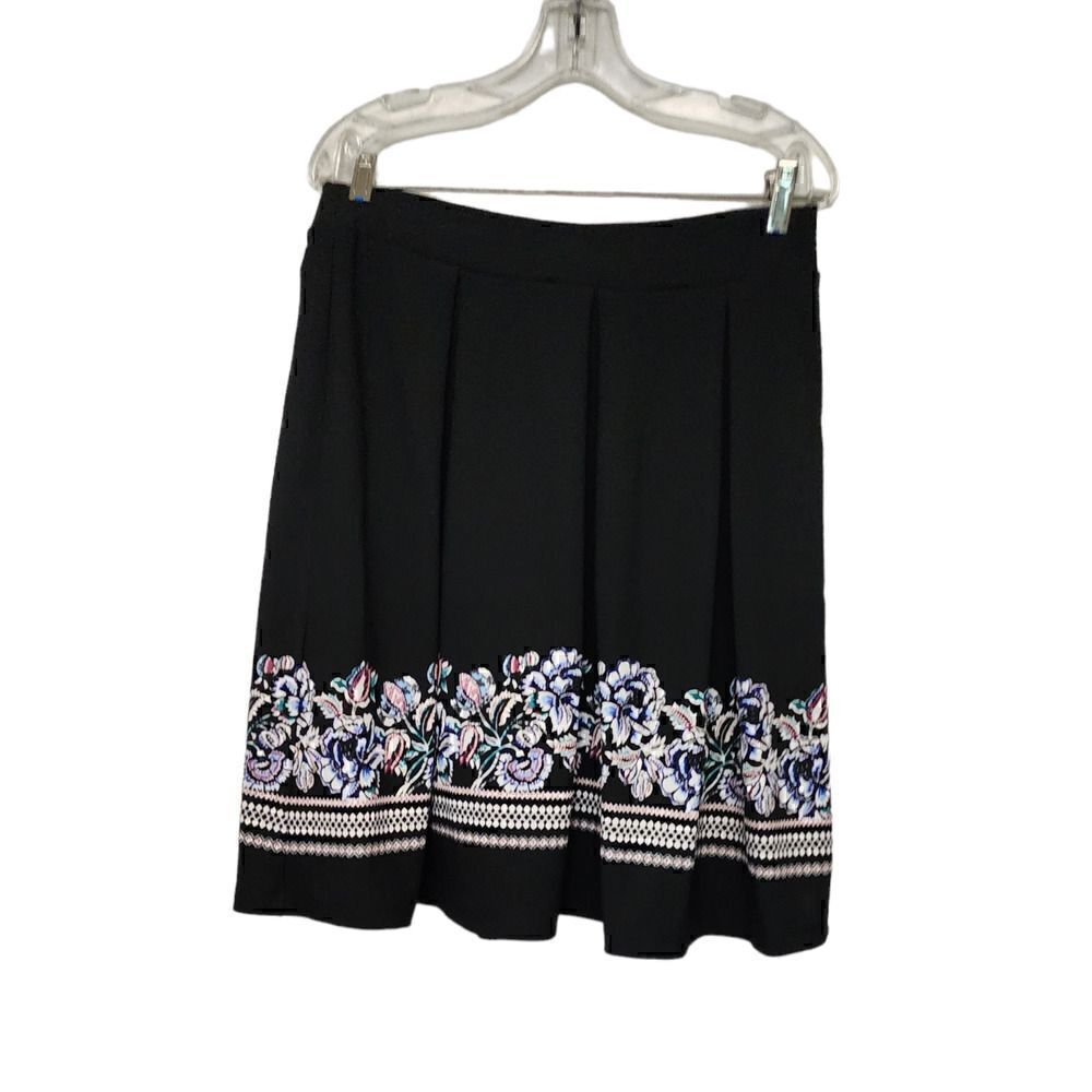 East 1946 A-line Pleated Floral Accent Skirt Size Medium